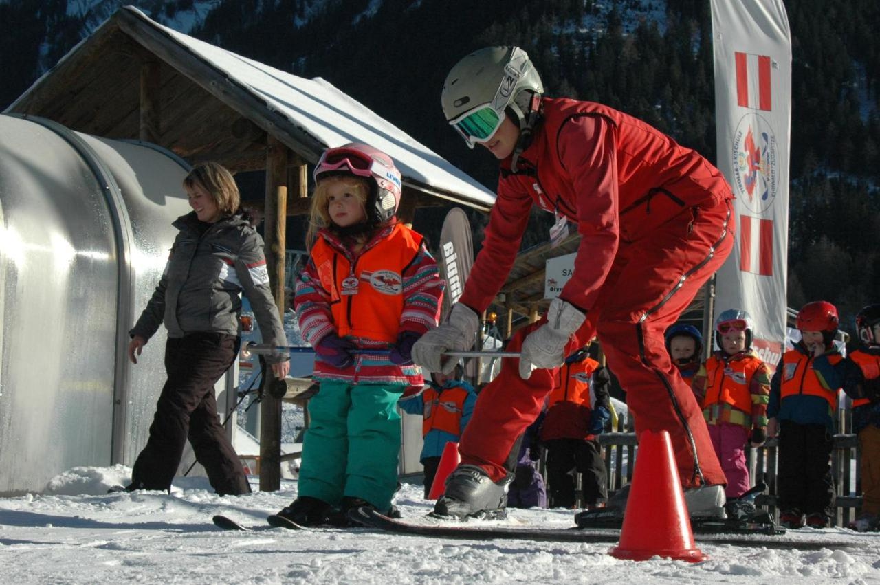 Hotel Tirolerhof - Familotel Zugspitze แอห์วัลด์ ภายนอก รูปภาพ
