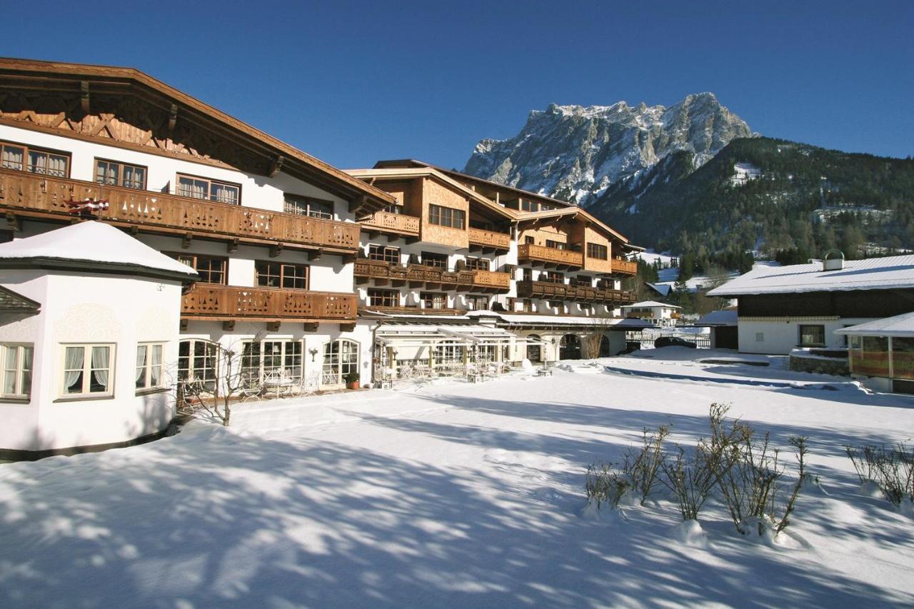 Hotel Tirolerhof - Familotel Zugspitze แอห์วัลด์ ภายนอก รูปภาพ