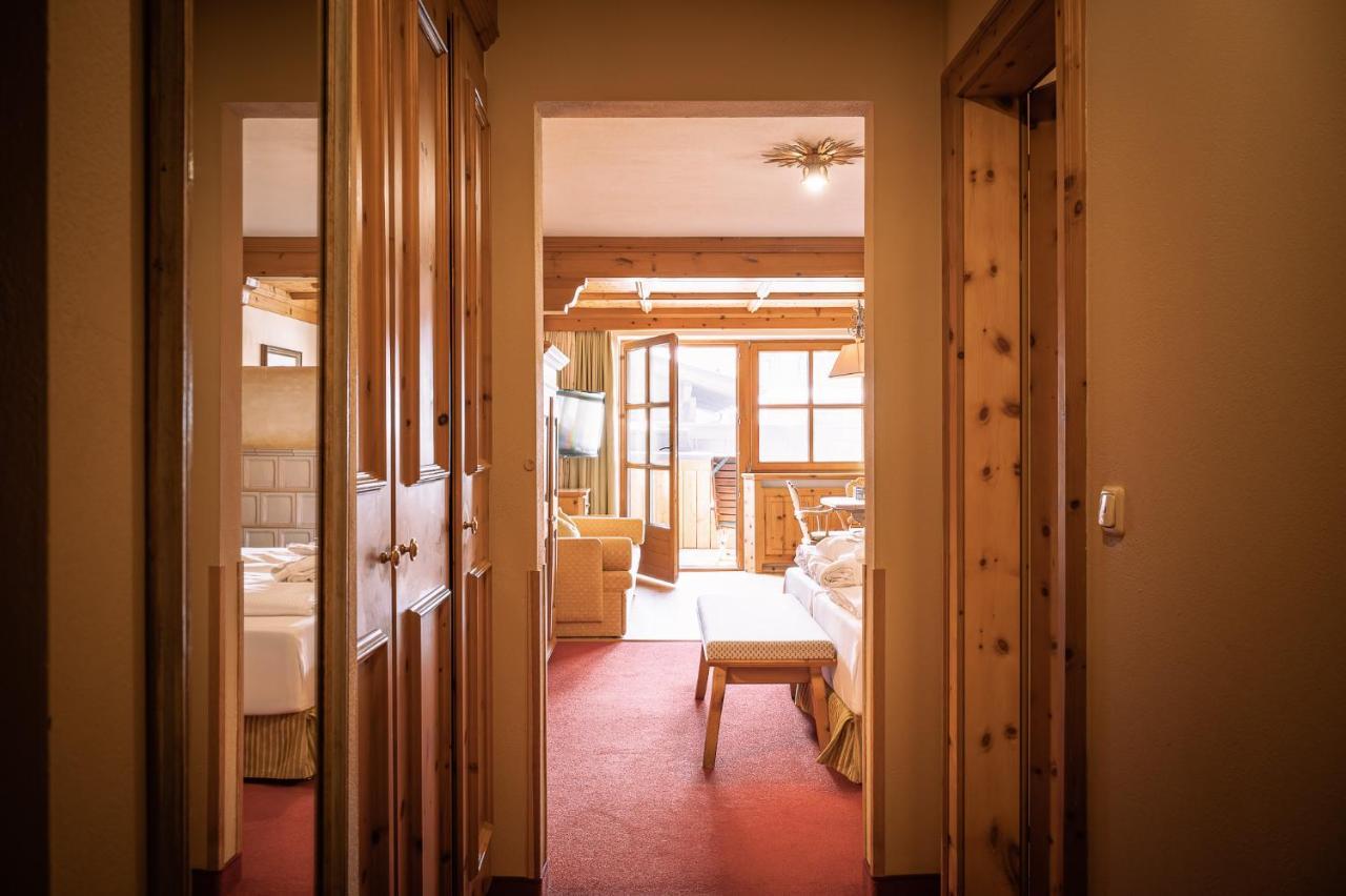 Hotel Tirolerhof - Familotel Zugspitze แอห์วัลด์ ภายนอก รูปภาพ