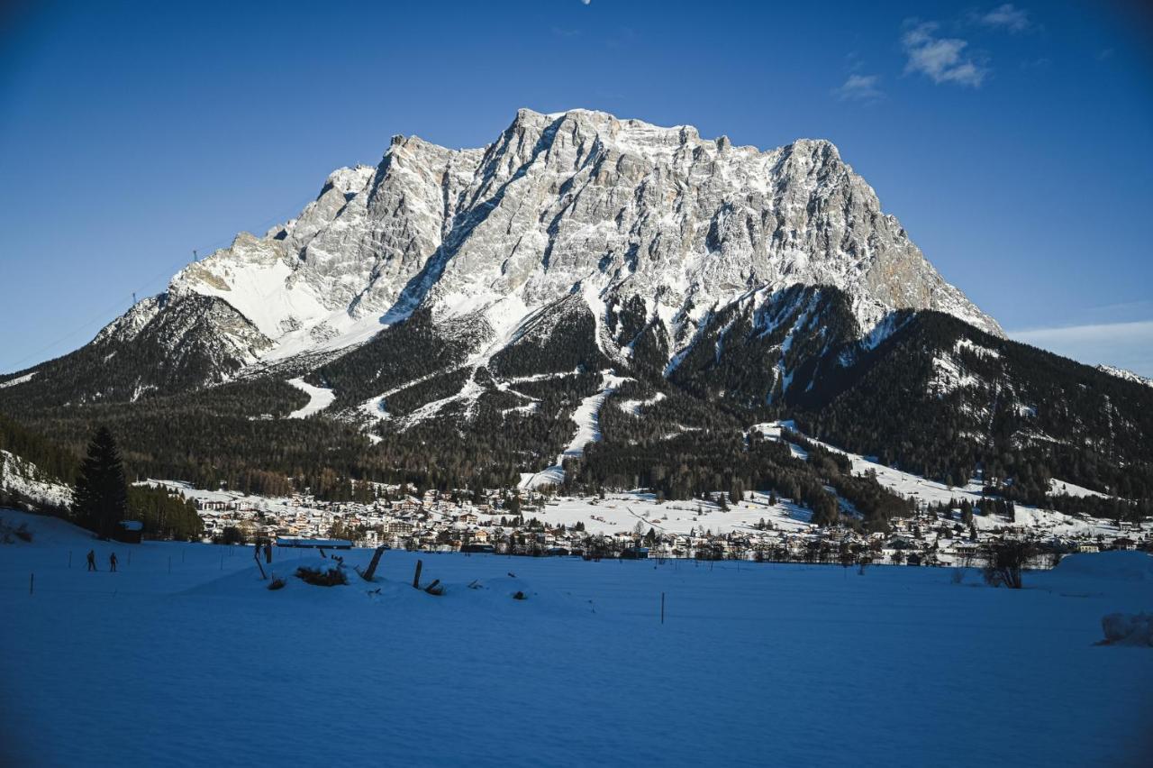 Hotel Tirolerhof - Familotel Zugspitze แอห์วัลด์ ภายนอก รูปภาพ
