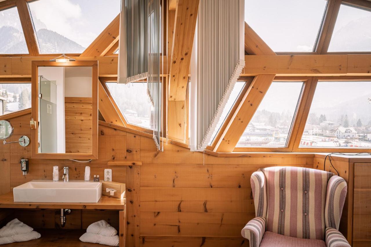 Hotel Tirolerhof - Familotel Zugspitze แอห์วัลด์ ภายนอก รูปภาพ