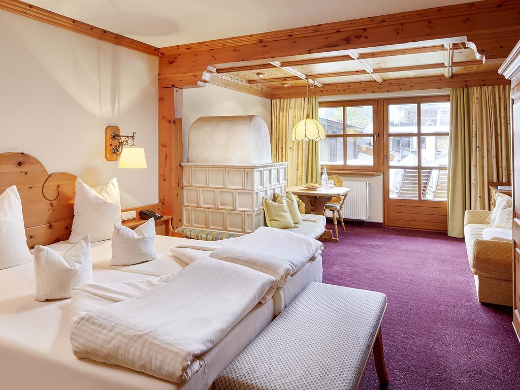 Hotel Tirolerhof - Familotel Zugspitze แอห์วัลด์ ภายนอก รูปภาพ